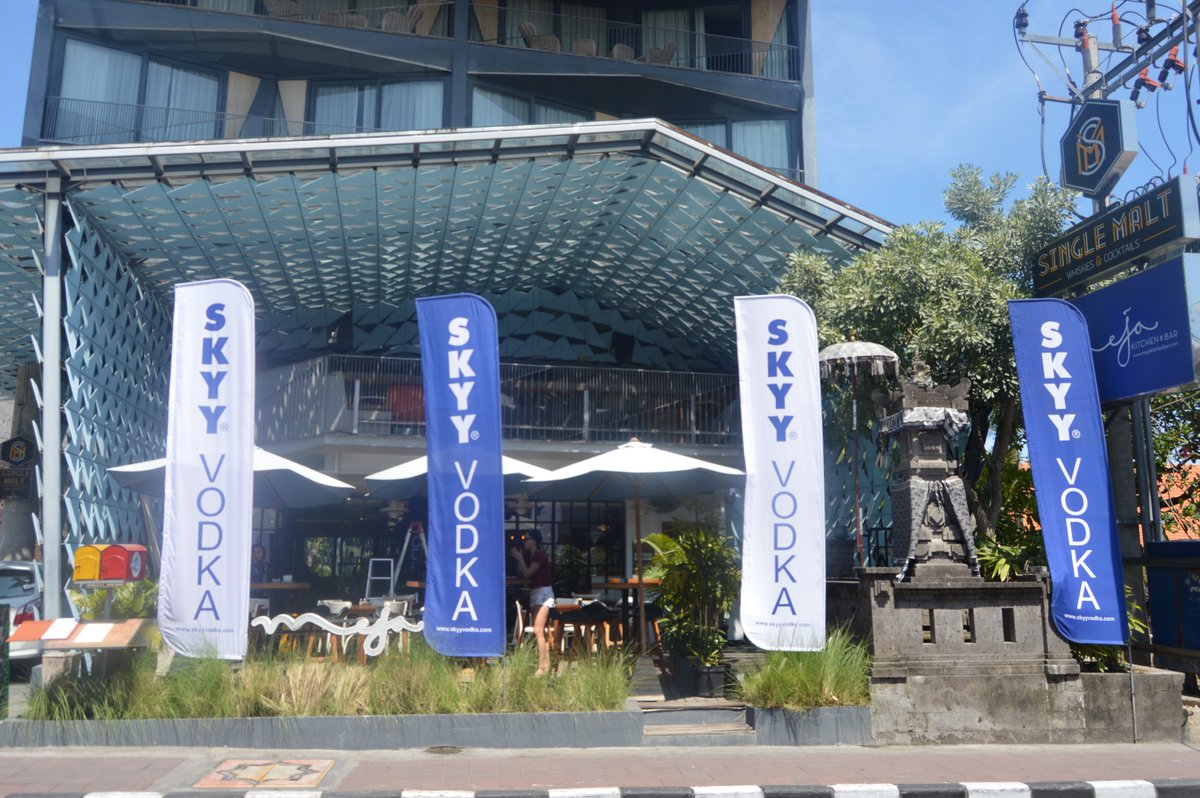 Buy 1 Get 1 Free on Signature Vodka Cocktails. Tonight! #MejaKitchenBar #SkyyVodka #Bali