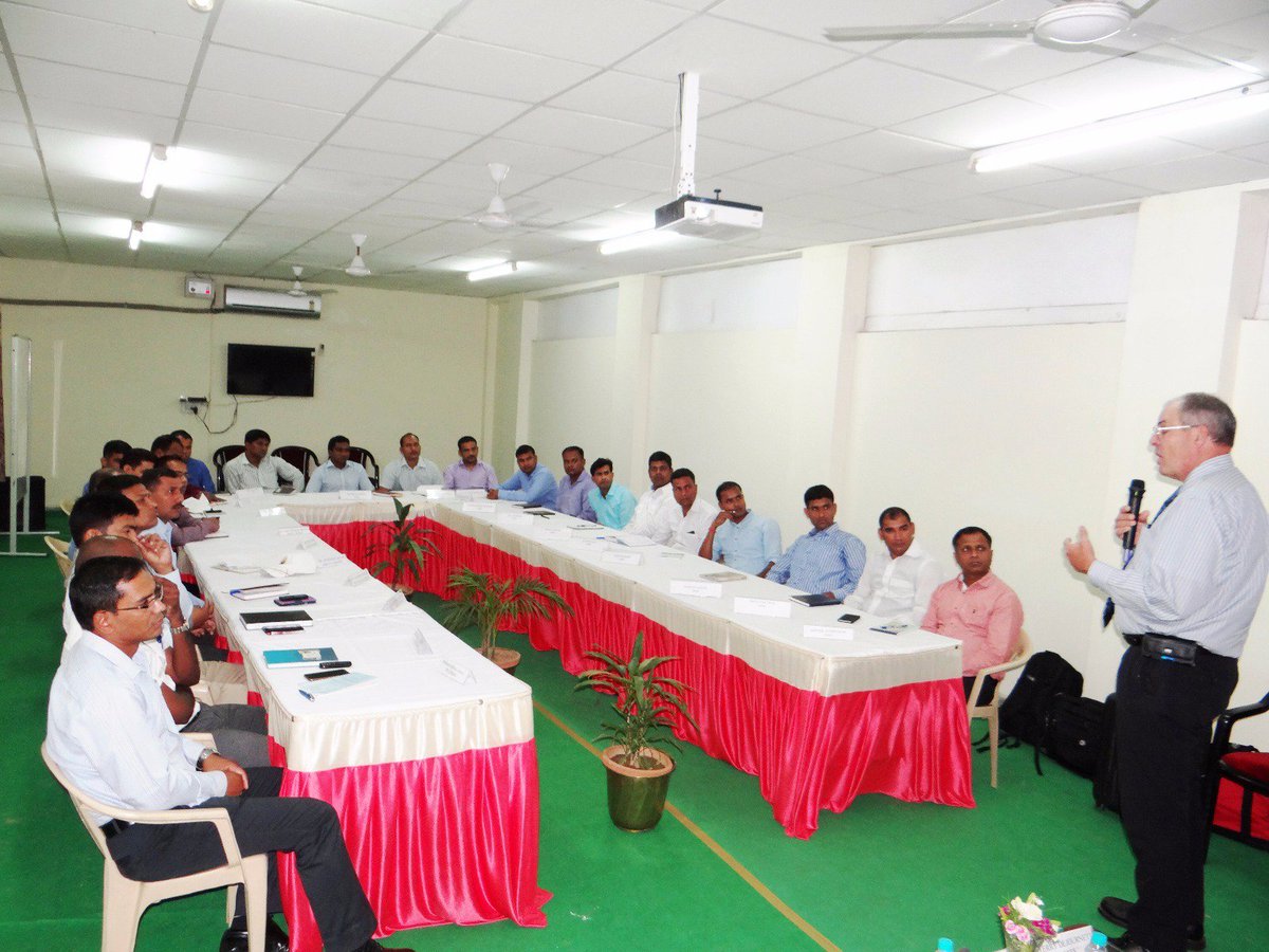 NDRFHQ's tweet photo. NDRF officers being trained in Incident Response System  ( IRS ) by US experts at Ghaziabad https://t.co/pLBqa1tGdF