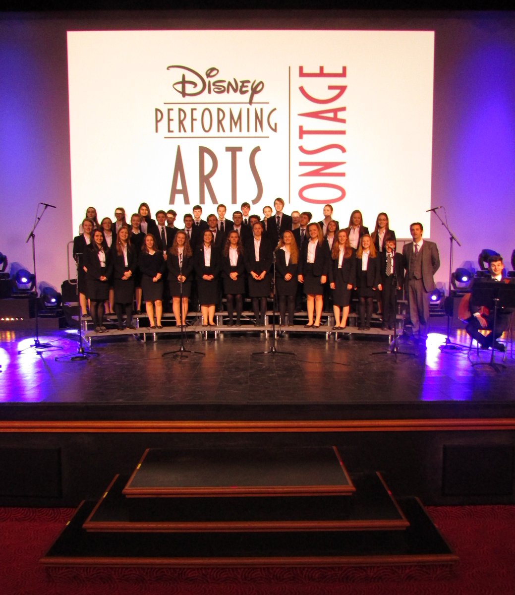 ellesmerecoll's tweet photo. One for the album! Students at Disneyland Paris during their live choir performance. https://t.co/Xtpqe6Be0h