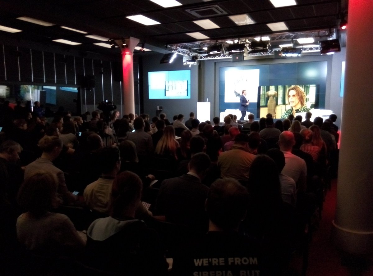 nTonio's tweet photo. David Bowie in mobile-related presentation? #mobilegrowth ? #facebook can do it :) #mblt #mblt16 https://t.co/jO5TCrqrqp