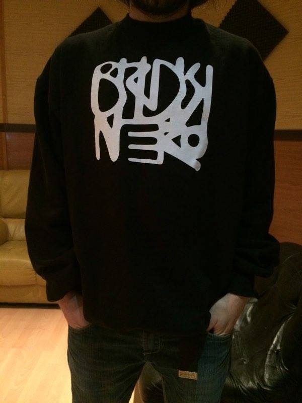 brindisinero's tweet photo. Nueva colección de camisetas y sudaderas #BrindisiNero en colaboración con #EstudioKanula y diseño de #AlDbr!!! https://t.co/UTZYCR1C3g