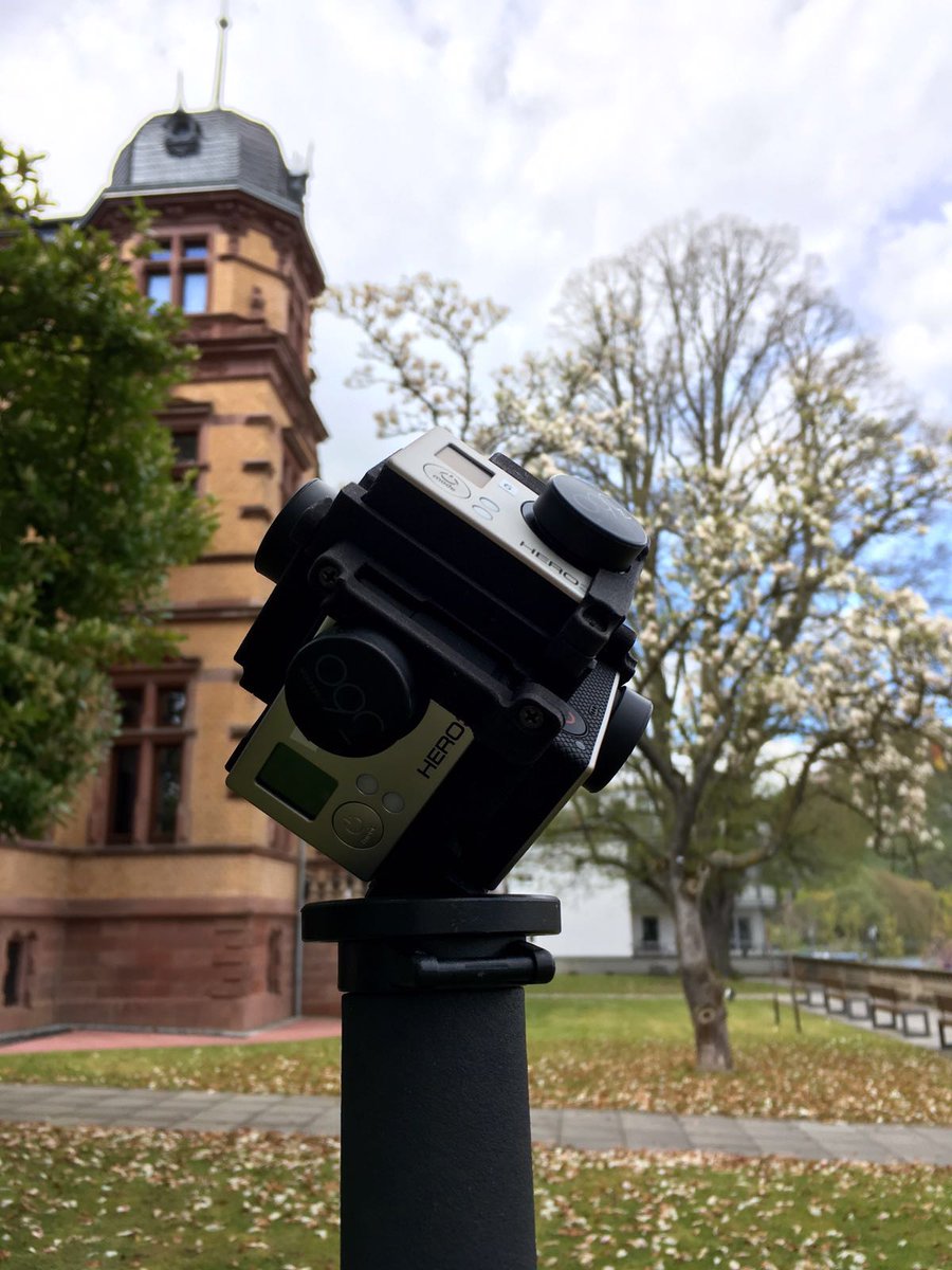 shapefruit's tweet photo. Unser #360gradfoto Cube steht bereit! #bctn16 #gruppenfoto #vr #virtualreality https://t.co/g2Kjb6LYKa