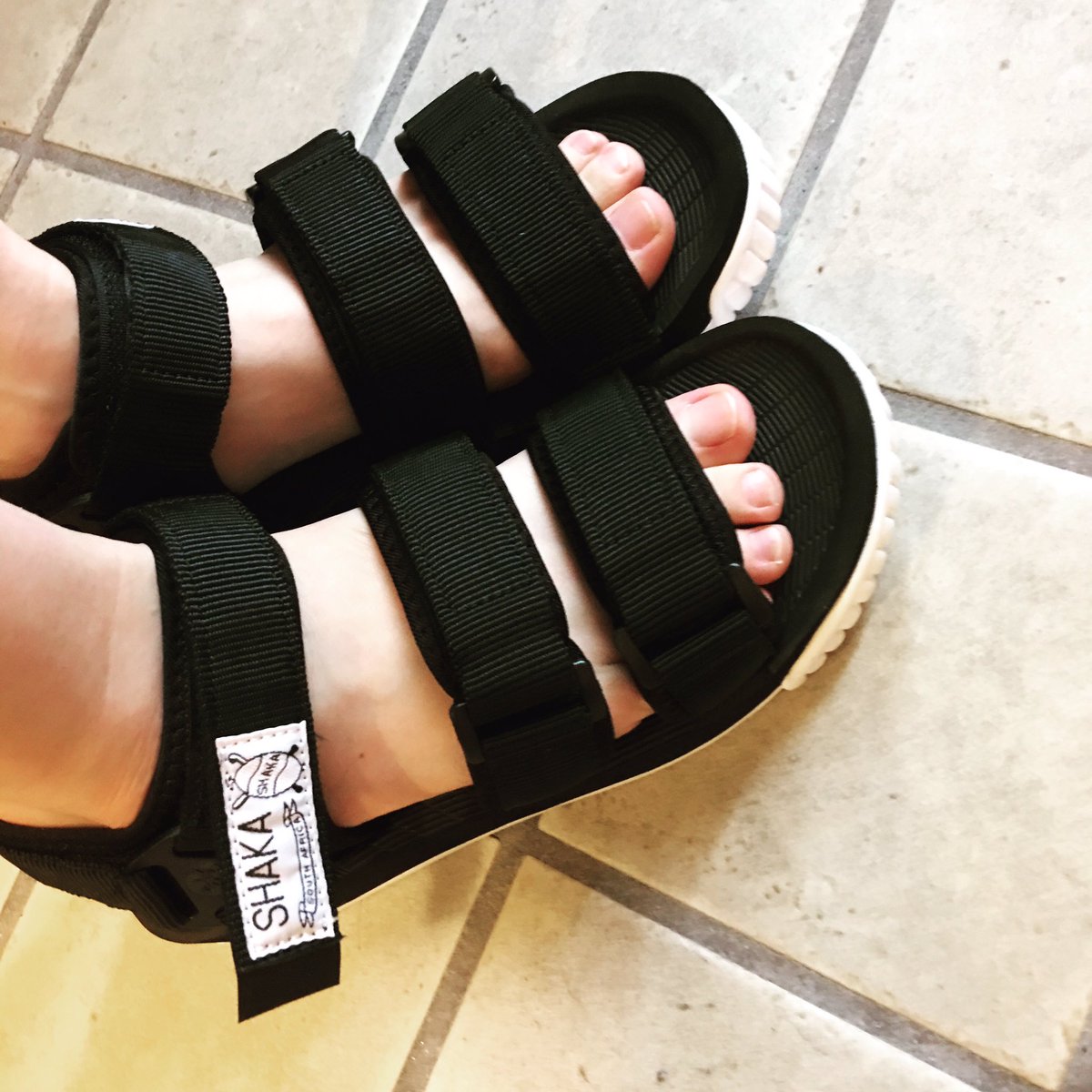 ちゅうにー しろくろちゃんねる スポーツサンダル購入 23cmしかなくて わたしは22 5 買うの迷ったけど ホールド感あって大丈夫そう 白が可愛かったけど 汚れにくそうなのでブラックにしたー と 誰得にもならないゲーム以外の報告www ちゅうにー しろくろちゃんねる スポーツサンダル購入 23cmしかなくて わたしは22 5 買うの迷ったけど ホールド感あって大丈夫そう 白が可愛かったけど 汚れにくそうなのでブラックにしたー と 誰得にもならないゲーム以外の報告www
