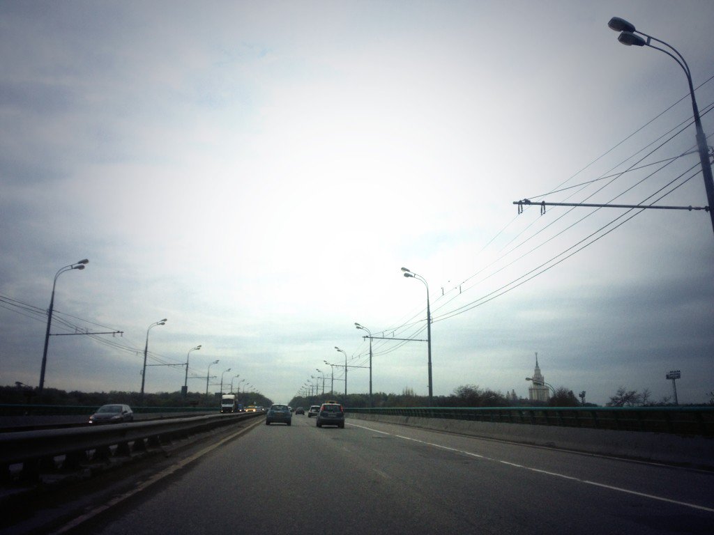 AnyaMm7's tweet photo. Как в старые добрые.И с этого моста лучше всего видны все перемены времен года https://t.co/NapWdR0QJT