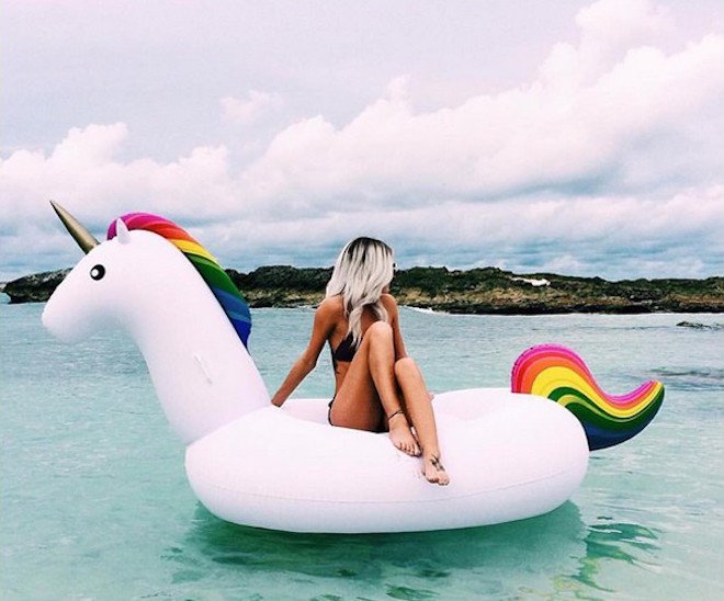 Passion #Lifestyle #Fashion - Accessoire ultime pour l'été
stylistic.fr/2016/04/bouee-…
#licorne #bouée