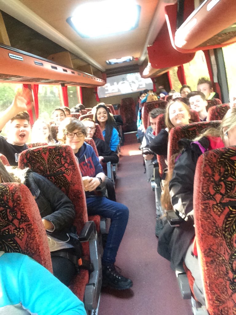 SRGgeog's tweet photo. Year 10 setting off for #fieldwork in Brecon @BreconBeaconsNP @penyfanmountain https://t.co/tMvtSHENm6