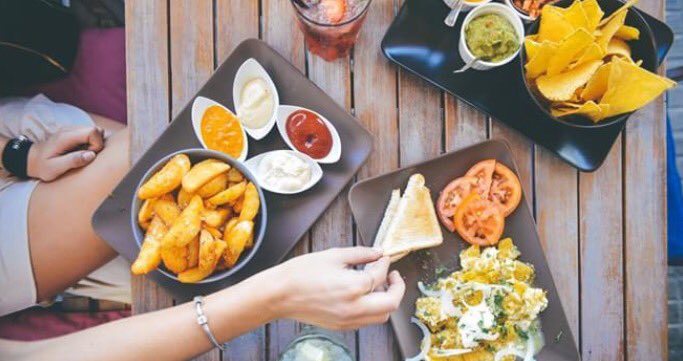 opitrip's tweet photo. Découvrez les 5 idées pour un weekend culinaire où découvrir la cuisine locale https://t.co/eVSfGJ06Gv #consocollab https://t.co/vry8JIEYj3