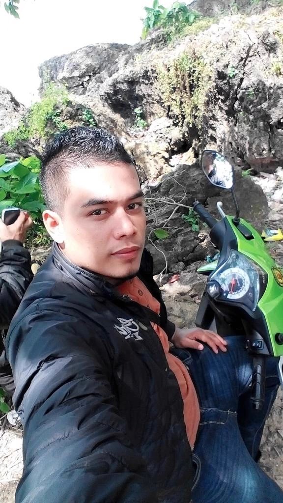 EdoAji5's tweet photo. Yg minat pijat pull bodi Pijt pitaliti hub wa 085891384576.almt jln rawajati barat2 belakang aprrtmn klibta jaksel. https://t.co/NfwB1owayf