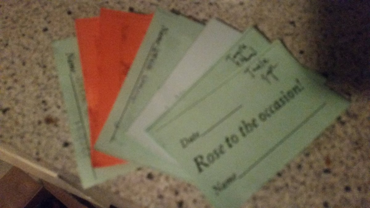JanelleGM's tweet photo. Made 8 #brettbucks this semester! #jour402 https://t.co/Ef0CvaCLuT