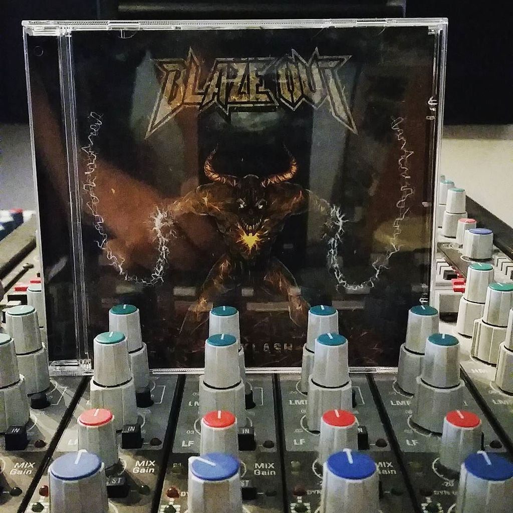 producerpassion's tweet photo. New @blazeoutband album "Backlash"!!! Mixed at @laatlantidaestudio 
#laatlantidaestudio #blazeout #metalhead #headb… https://t.co/MgKr0ORB9O