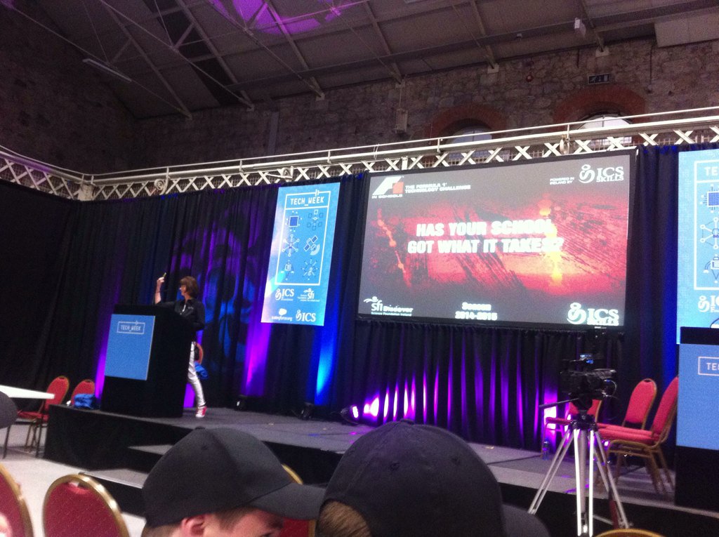 And we're off... <a href="/F1inSchoolsIRL/">F1 in Schools Ireland</a> 🚗