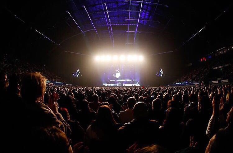 IlVoloArgCR's tweet photo. “@ilvolo: Qué noche de #grandeamore in #Argentina...gracias
 #BuenosAires!#ilvoloLatAmtour2016 #IlVoloEnDIRECTVArena https://t.co/XWtfvPQxfj