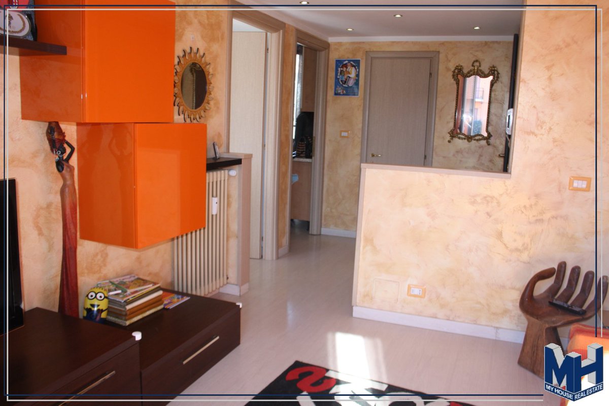 myhouse310's tweet photo. Oggi vi proponiamo: bilocale in contesto signorile con possibilità acquisto box! :) 

#MHRE

https://t.co/bMGRGX1bOv https://t.co/Xn7mnvFLfv
