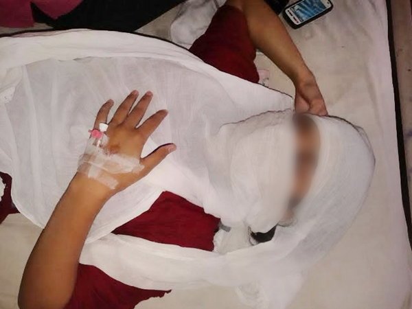 पति ने पत्नी के प्राइवेट पार्ट में लगा दी आग क्योंकि... goo.gl/zWbqWu