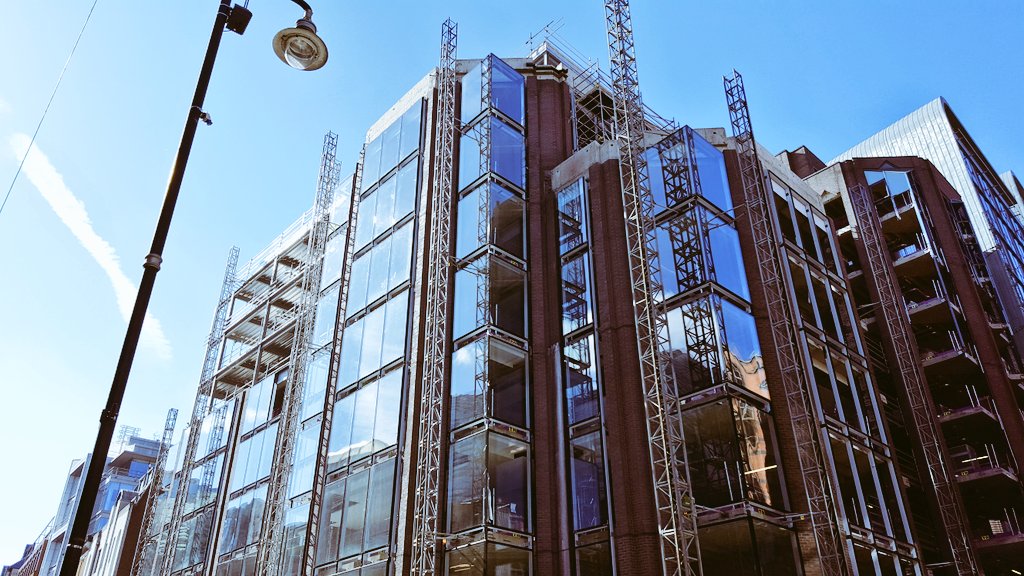 Bruntwood_UK's tweet photo. The floor to ceiling windows at Cornerblock #Birmingham are looking stunning in the sunshine. https://t.co/cGEtBYuj2L