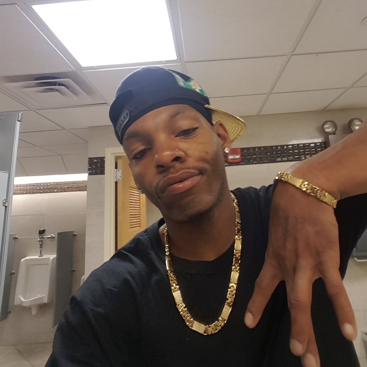 da_stackboy's tweet image. If it aint about loyalty, family or money it dont make sense..Dat "stack flow ".......