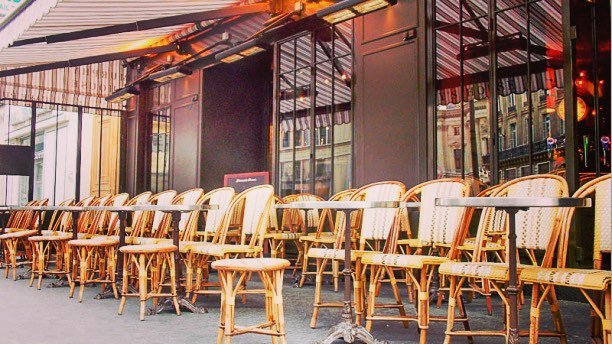 house_murphy's tweet photo. On veut du soleil !! Notre terrasse est prête à vous accueillir  :) https://t.co/7hw82JBG2I
