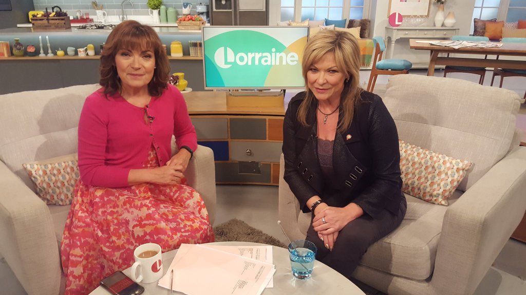 PureMagnetism's tweet photo. Great interview 'Lorraine' with Claire King wearing MW health jewellery &amp; using the waterstick to help her arthritis https://t.co/aVhsqrM0mV