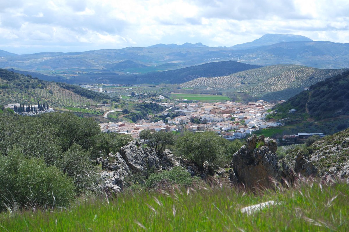 lacosmopolilla's tweet photo. Nuevo en el blog: #Frailes, fábrica de luz https://t.co/gZhXIhmmIj vía @lacosmopolilla #SaboreaFrailes #Jaén https://t.co/PrwMJvsE2i