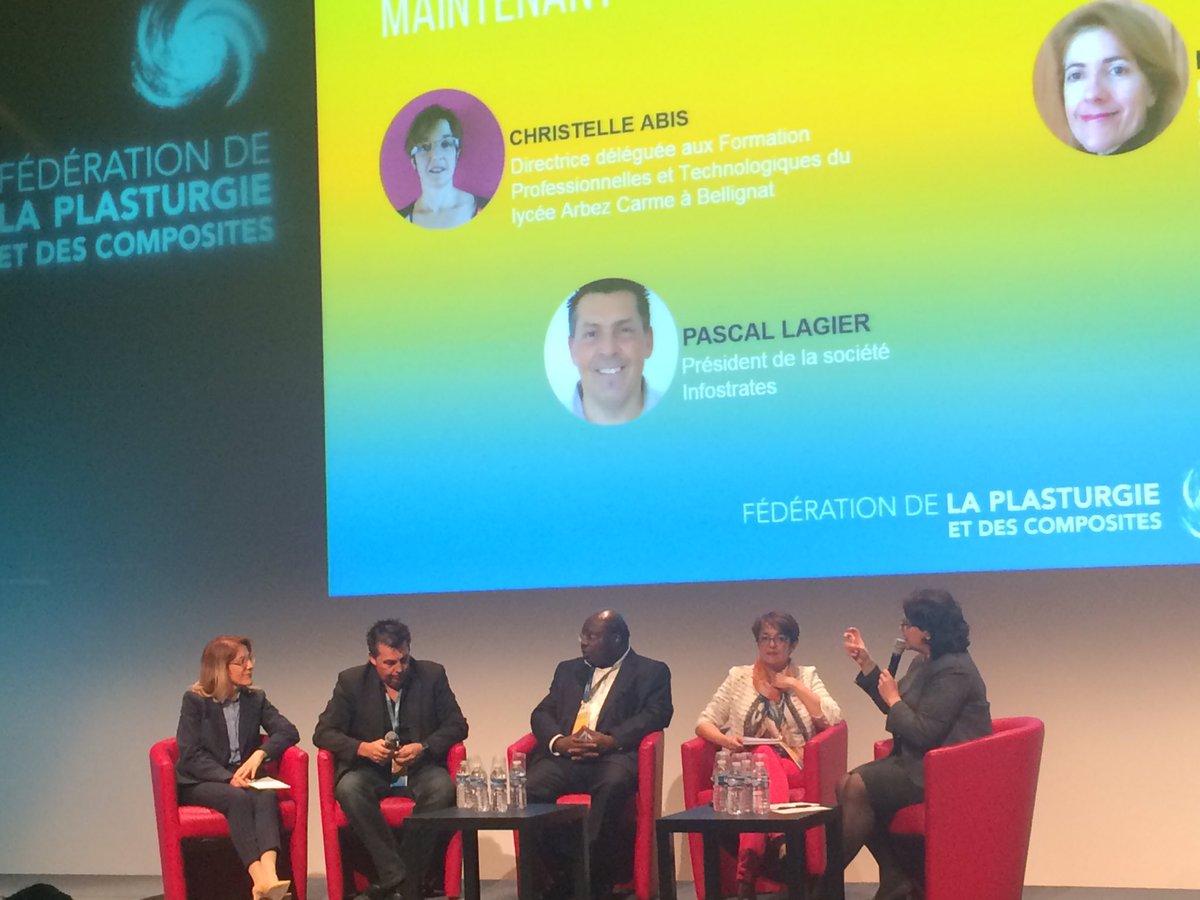 rue2laformation's tweet photo. [#GRV2016] "Tous co-acteurs de la formation" place au partage d'expérimentations locales https://t.co/mSlBArFvWn
