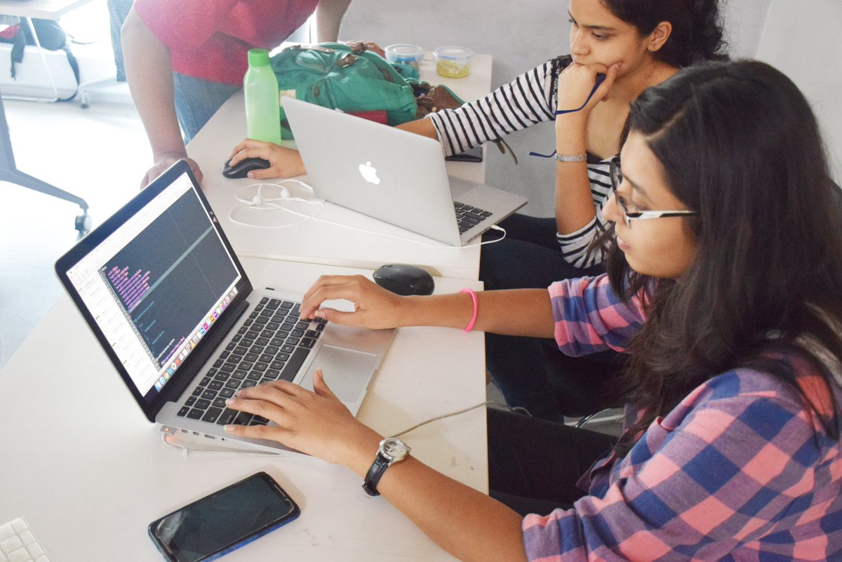 isdimumbai's tweet image. #StudentsAtWork #CommunicationDesign #HTMLClass #InsideISDI #ISDIParsonsMumbai #Workshop