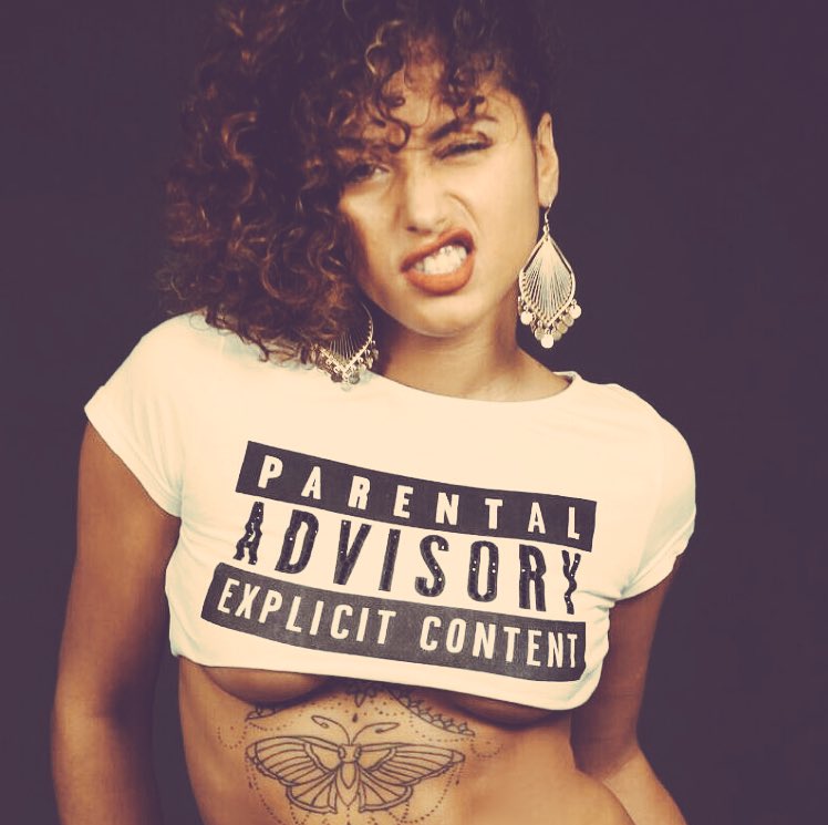 Brit Chic Magazine tweet media