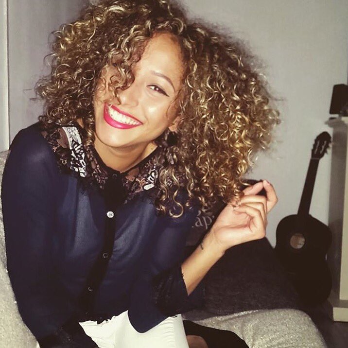 Brit Chic Magazine tweet media