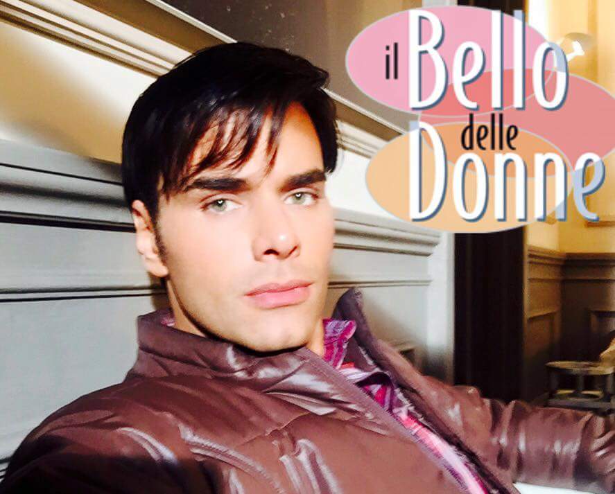 cindevivo's tweet photo. Sul set:il bello delle donne,nella realtà il più bello del mondo!BUONE RIPRESE FACCI EMOZIONARE CM SL TU SAI FARE💪👼❤ https://t.co/ohEB8vrtd8