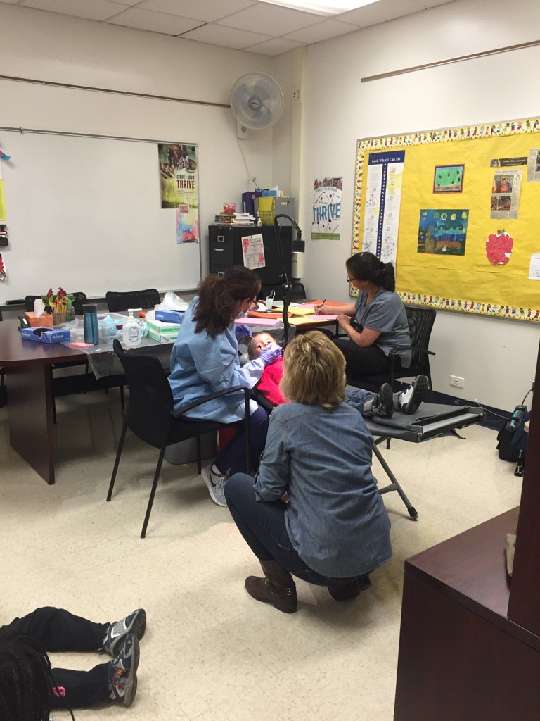 erboesso's tweet photo. Thank you Smile Squad for screening our record number of 94 students this year! #Weare44 https://t.co/rXiyXHKUWT