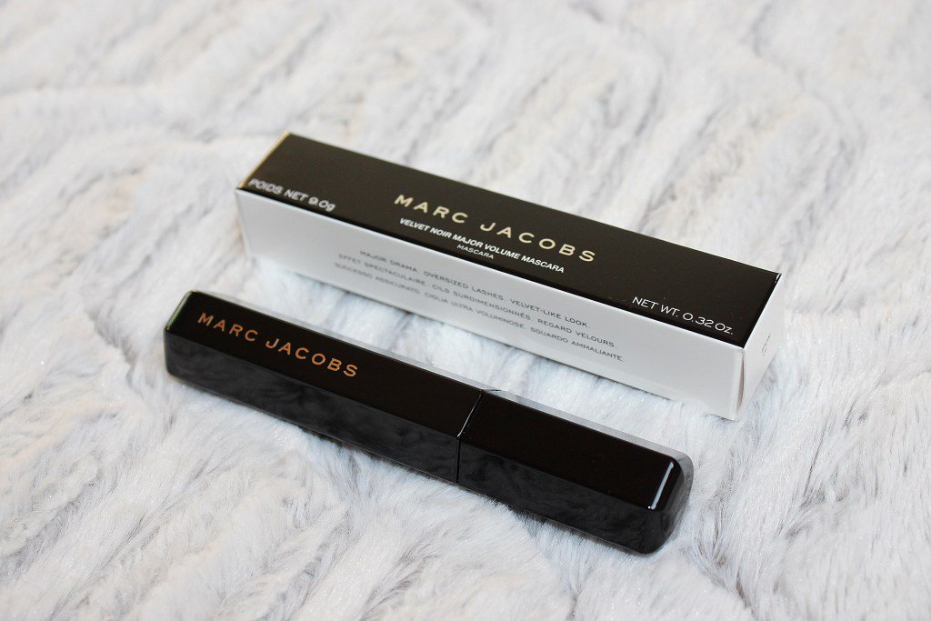ByGlamAlex's tweet photo. Mascara Velvet Noir de Marc Jacobs https://t.co/IyM4menSyD https://t.co/X4uKtRTCgn
