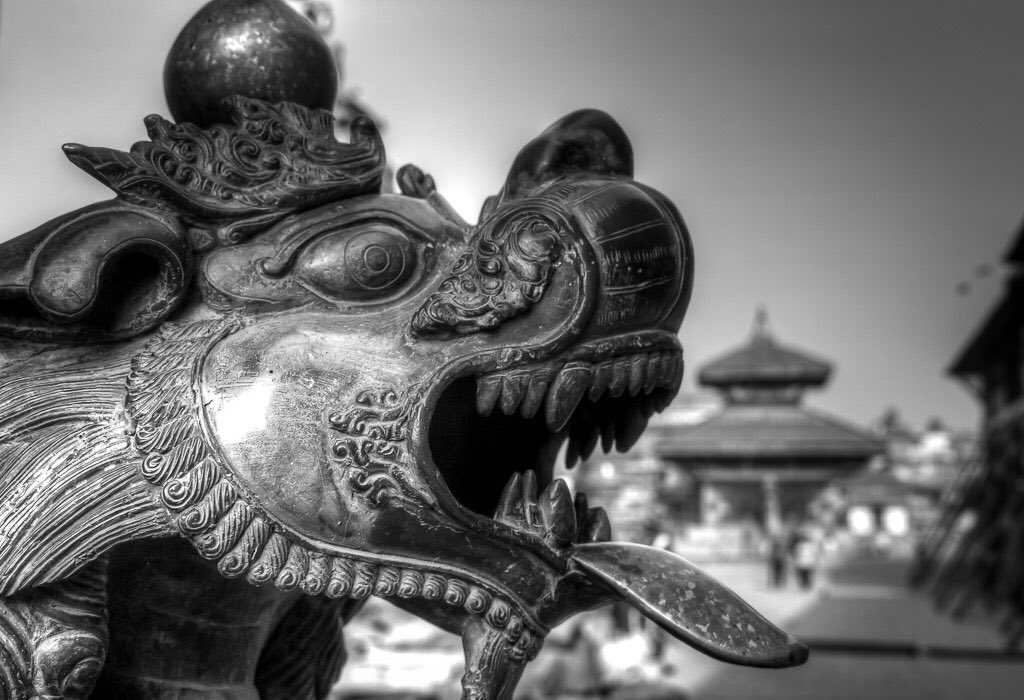 BecauseTravel's tweet photo. #Bhaktapur Durbar Square. One of my very favorite places. Sit. Watch. Absorb. https://t.co/YGEevON1mS