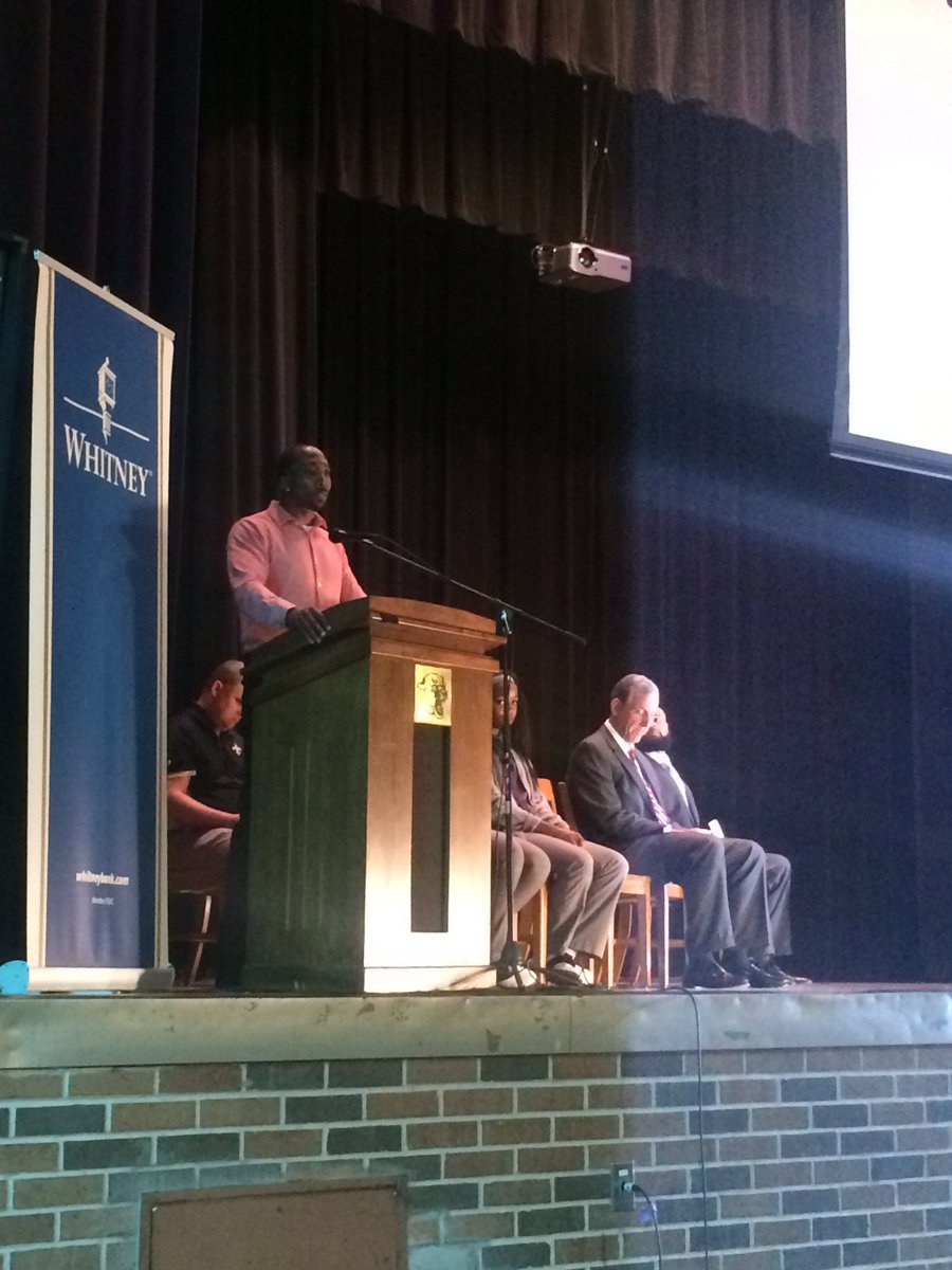 Today we have <a href="/KGLewis21/">Keenan Lewis</a> and #WhitneyBank with our 9th graders, talking financial literacy and leadership.