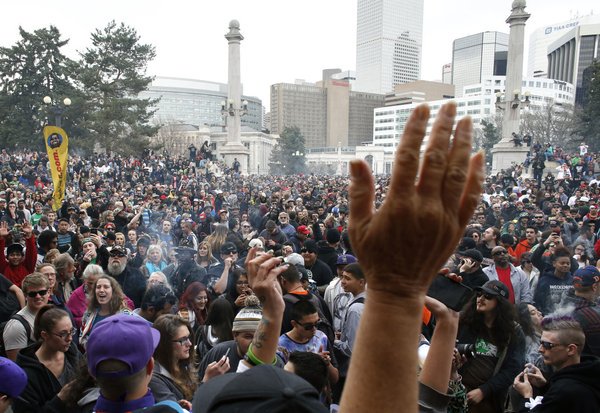 Momentum for marijuana builds across North America 
redalert.io/1rfvZy3