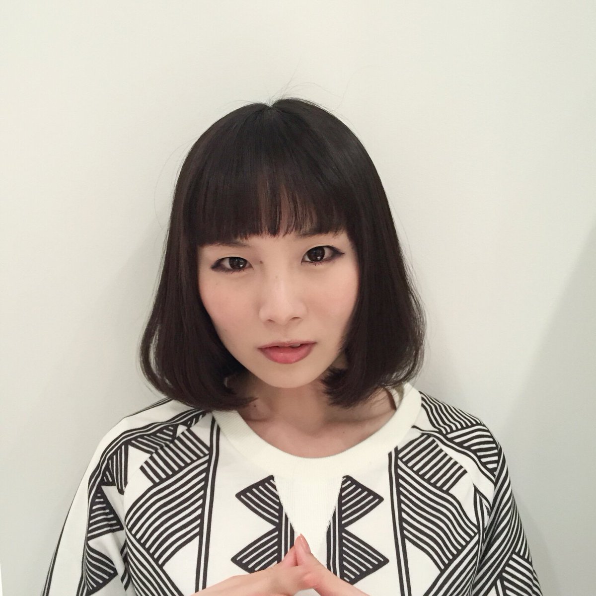 Towana とわな A Twitteren 一枚め たくさんの人にアルバム届けー って念じている顔 今日もありがとうございました T Co Lpytqlfw3m Towana とわな A Twitteren 一枚め たくさんの人にアルバム届けー って念じている顔 今日もありがとうございました T Co Lpytqlfw3m