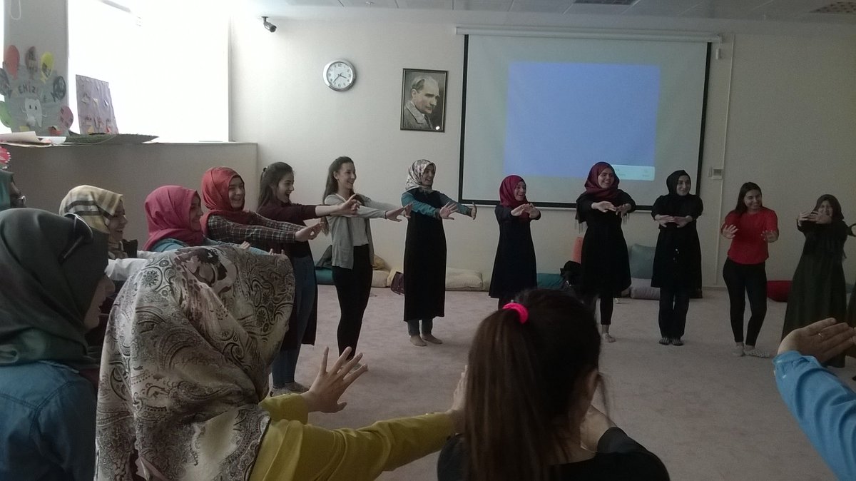 KTO Karatay Üniversitesinde Çocuk Hukuku dersinde çocuk haklarıyla ilgili drama yaptık. Hem eğlendik. Hem düşündük!