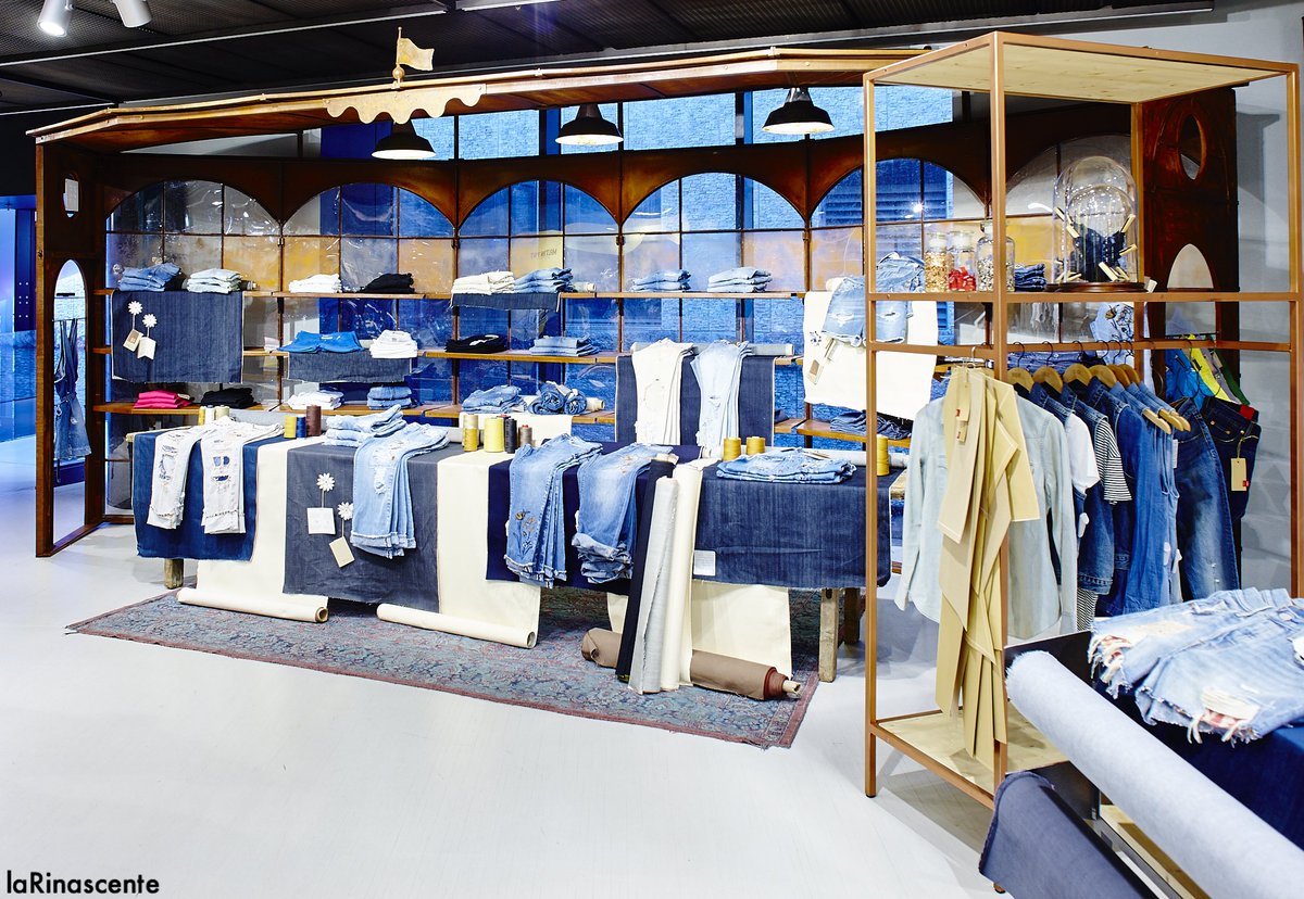 Rinascente's tweet photo. #Bohochic denim:it’s the style of #SS16 collection by @2W2M! Come discover its corner at annex #laRinascente #Milan! https://t.co/2FmhShGQQr