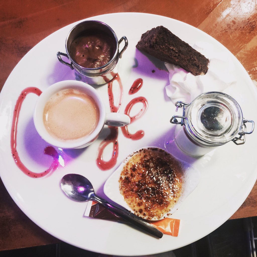 eliandrebar's tweet photo. Homemade #cafegourmand #miniardises #yummy https://t.co/eh57k1uF71