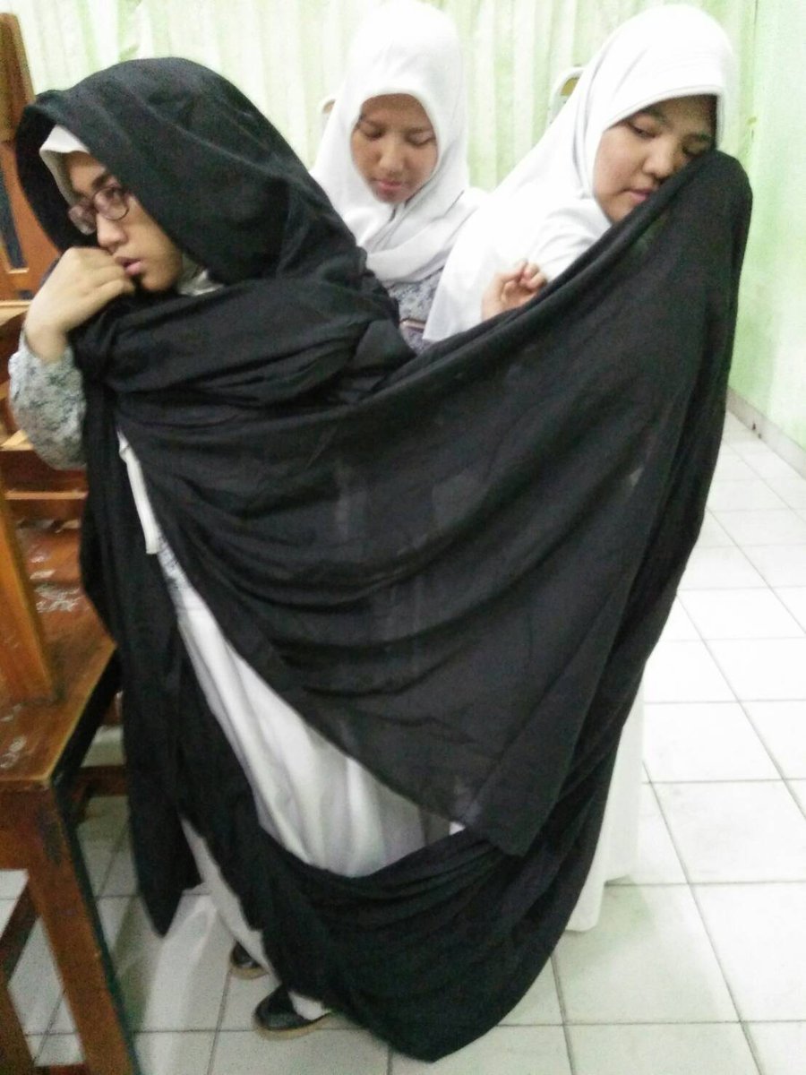 Bahasa Asing SMAN 54 tweet media