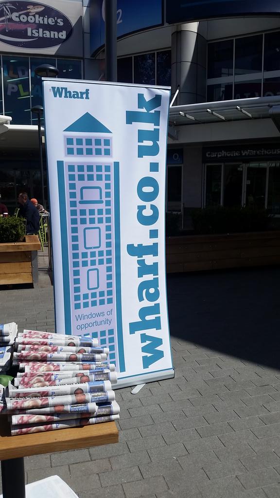 WharfEvents's tweet photo. @the_wharf team are handing out our fabulous #newham focus @GallionsReach today! Come say hi &amp; get a copy #beckton https://t.co/siGREi8wo8
