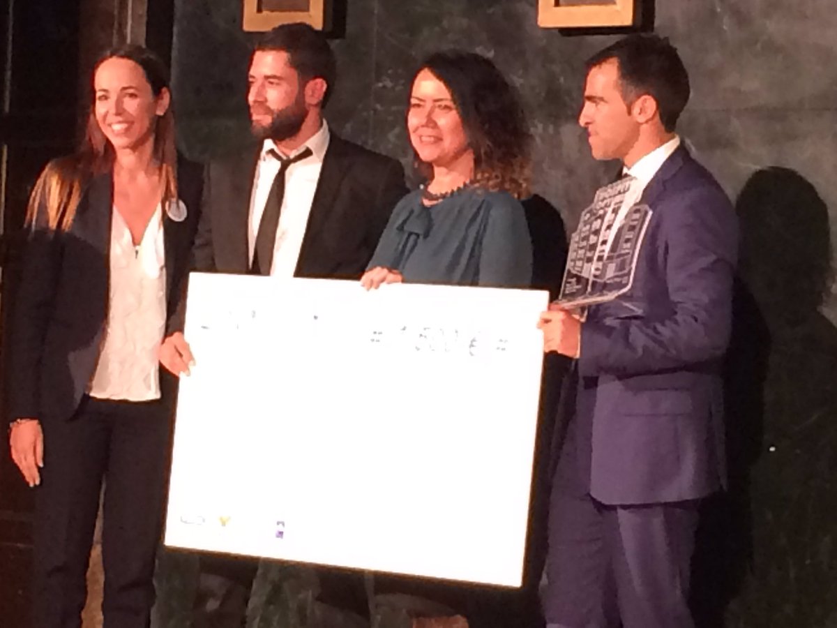 FundATRESMEDIA's tweet photo. El Hospital Vithas La Salud de Granada, primer #PremioHO16 en la categoría Centros Hospitalarios. Lo dona a EDICOMA https://t.co/y39zHwPwNA