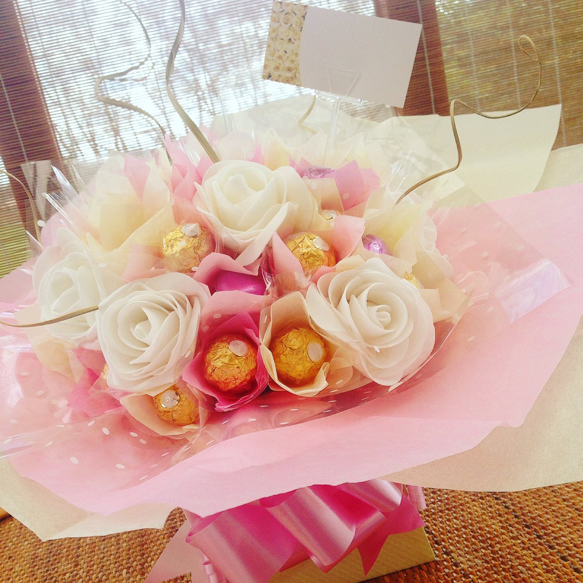 candyoccasions1's tweet photo. Beautiful Ferrero and White Rose Bouquet #birthday #handmade #order #ferrerorocher #chocolate #bouquet #floral £20 https://t.co/ftcvEH6Lbr