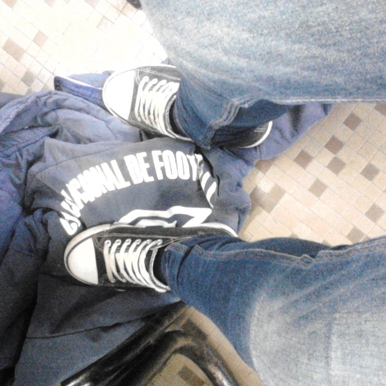 LuliLopezManya's tweet photo. #trapodepiso #Liceo https://t.co/bUi3tNrXF7