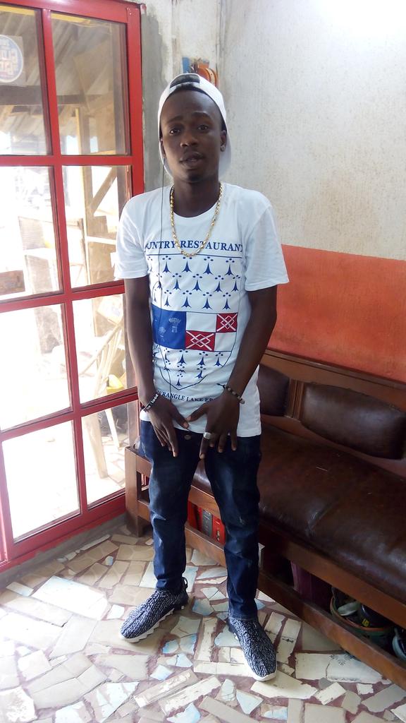 maxionelive's tweet photo. Jah bless my husle @Maxionelive https://t.co/Zb31U592hG