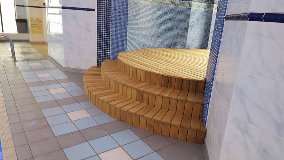 Slatted relaxation area || Manchester hotel || March 2016