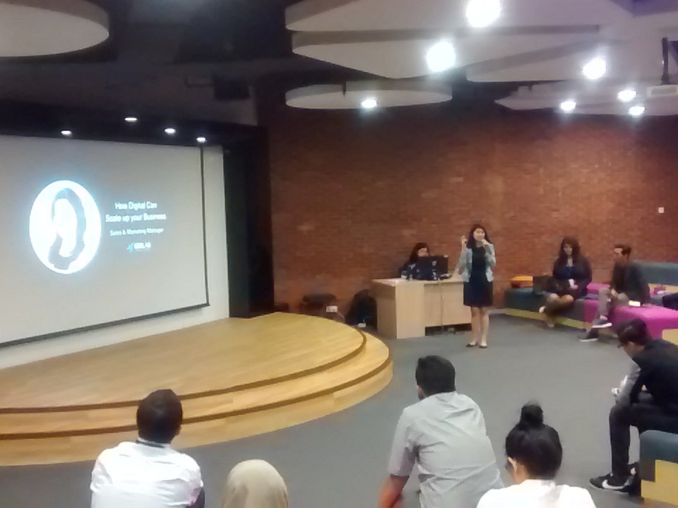 gdilab's tweet photo. Speaker kedua: @laurannisa Sales &amp; Marketing Manager GDILab. #StartUpConnextGDI https://t.co/VSHjmvSCKd