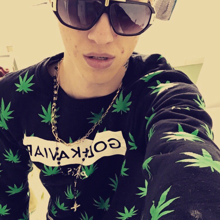 Ekimhdrprod's tweet image. Freestyle n5 bientôt dispo hahahaha ;) #Imsofresh #Overwing #H-D-R #2016ilsontrefroidie 
Big aux vrais :p