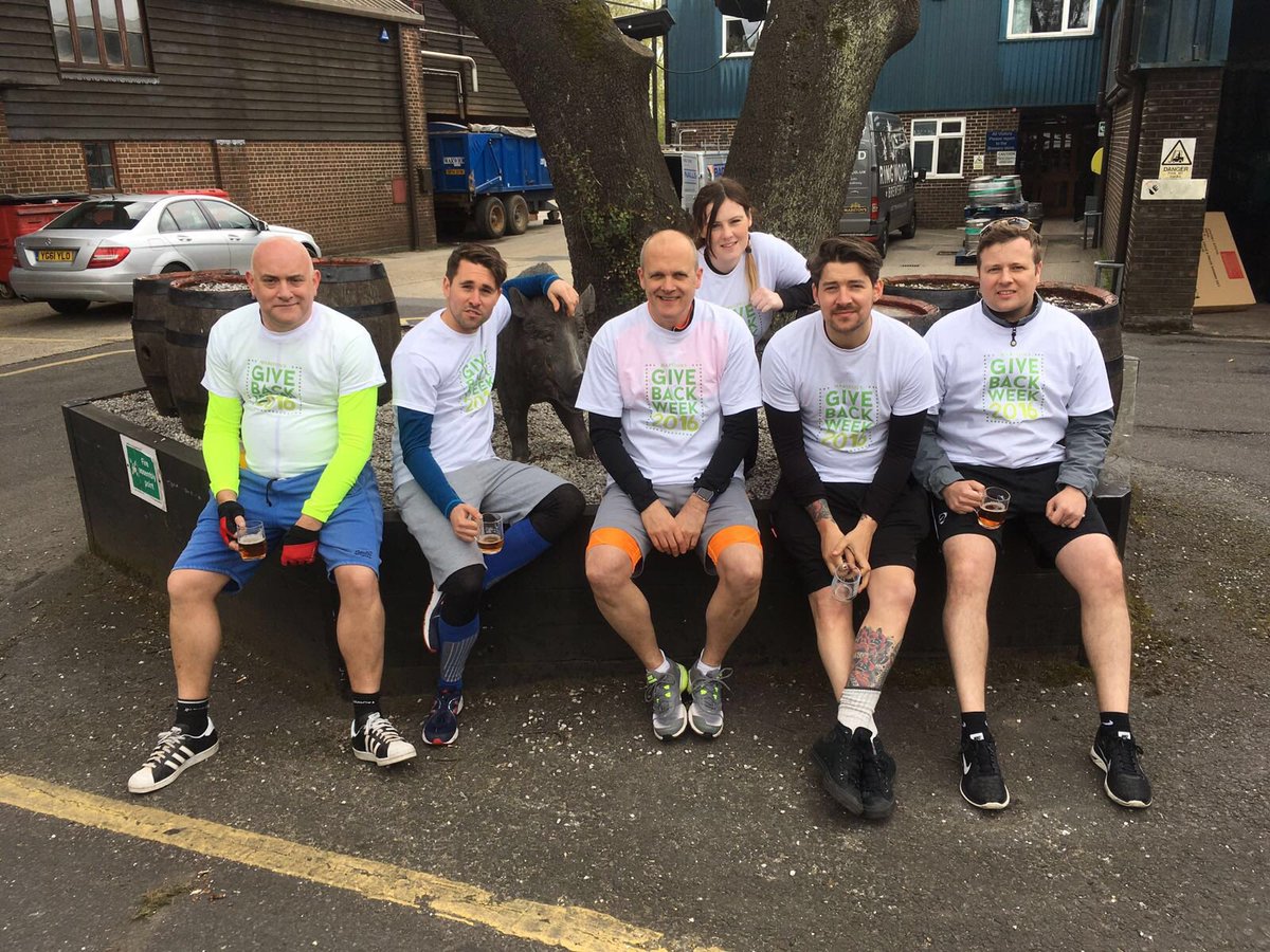 sianiebabes's tweet photo. #gbwultimatepubcrawl is complete! 750 miles, 25 pubs, 7 breweries! It's been amazing! #marstonspubs @HelpforHeroes https://t.co/FSwoYstnE3