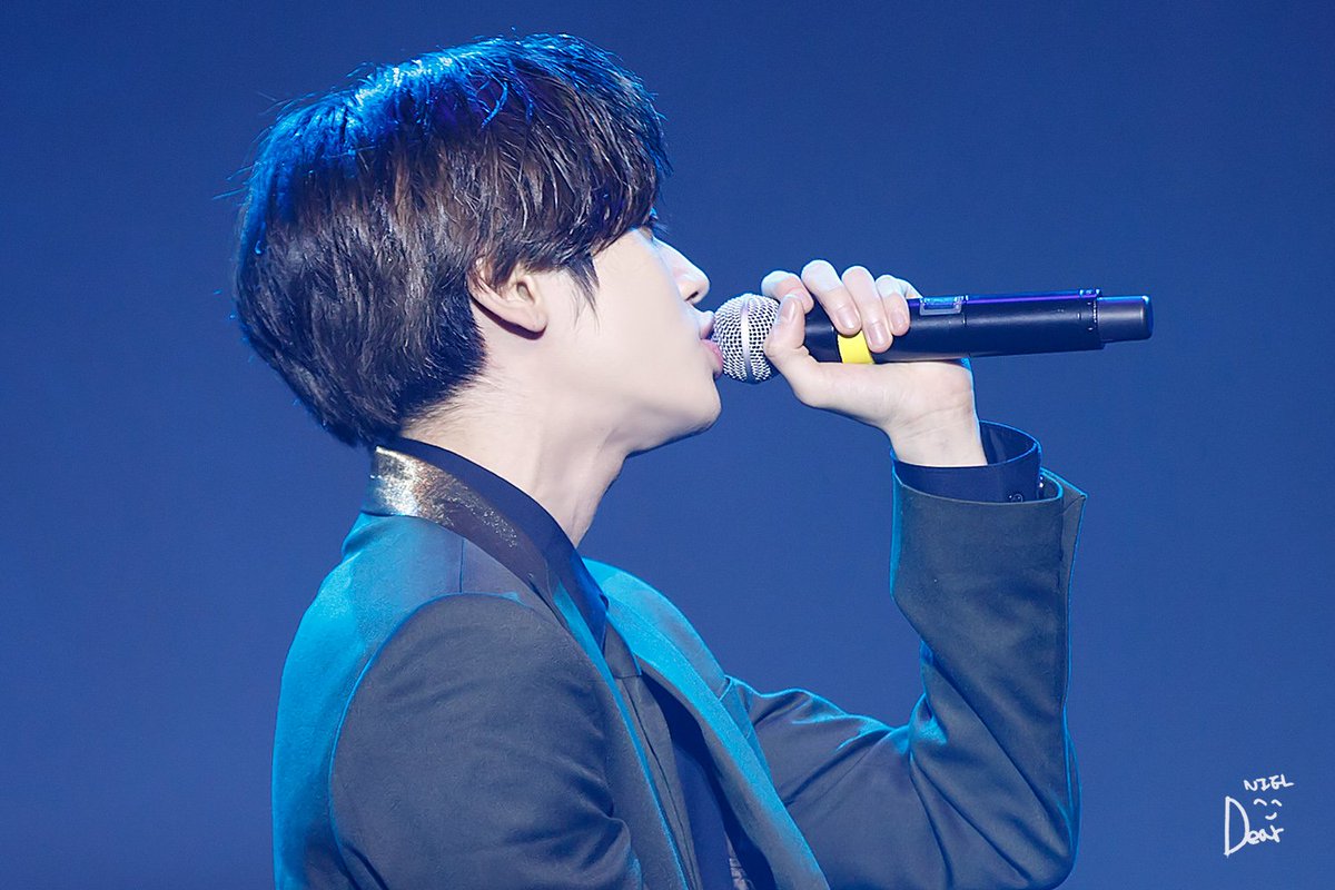 DearNiel816's tweet photo. 160405 Teentop US Tour in Chicago #1 #니엘 #틴탑 https://t.co/2WrQozgAav