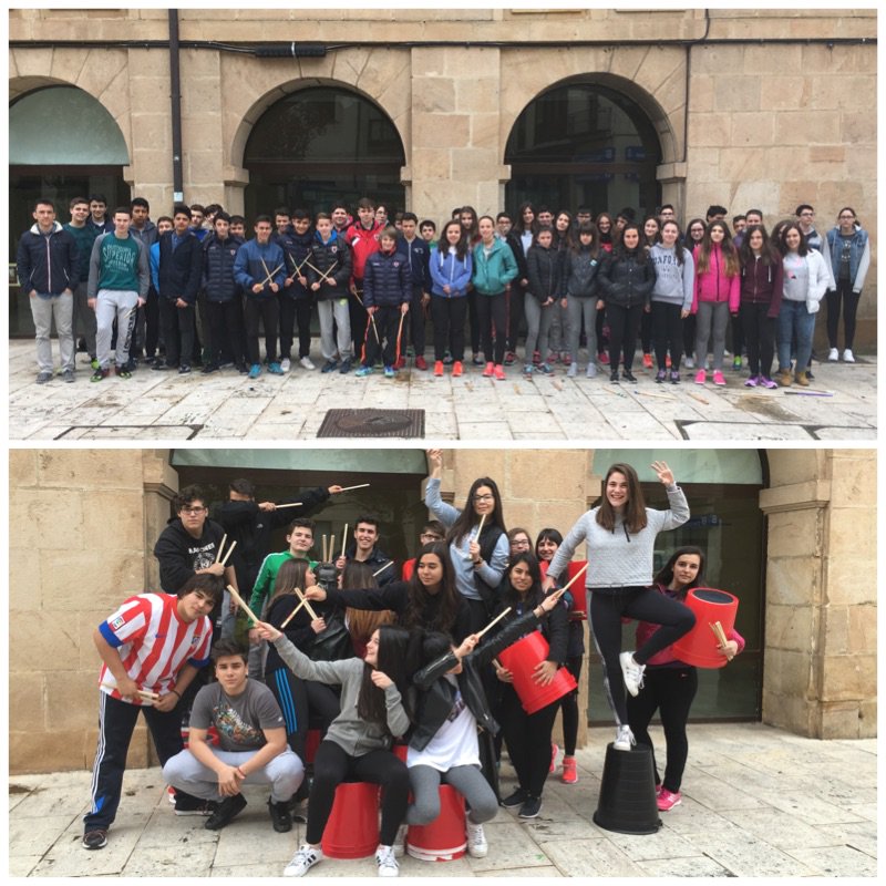 MachadoMusical's tweet photo. Hemos calentado la fría mañana en #Soria con #Musiqueando2016 #NosImportaLaMúsica 

¡Viva la #EdMusical! https://t.co/hSa0Vm6z8T