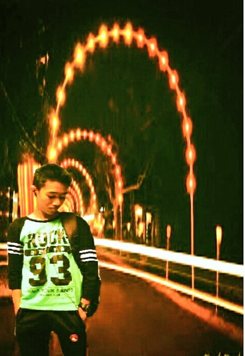 faisal_ahmad18's tweet photo. #mystyle #like4like #IndonesiaLebihKece #makassar #bugisbone https://t.co/j89BtiJ41G